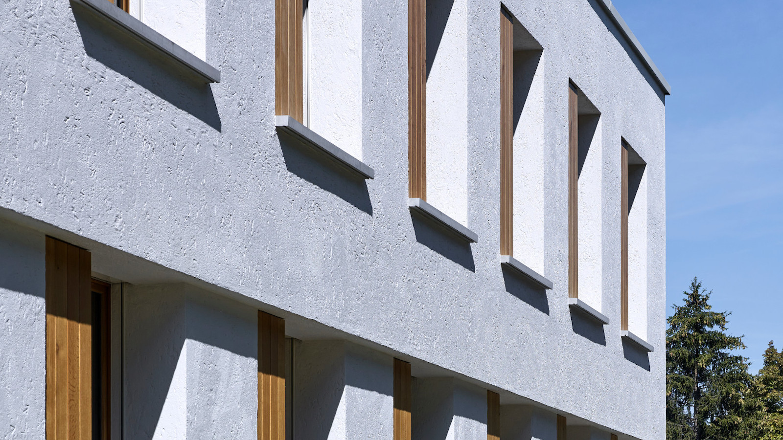 Verwaltungsgebäude Hauptfriedhof Freiburg © Yohan Zerdoun