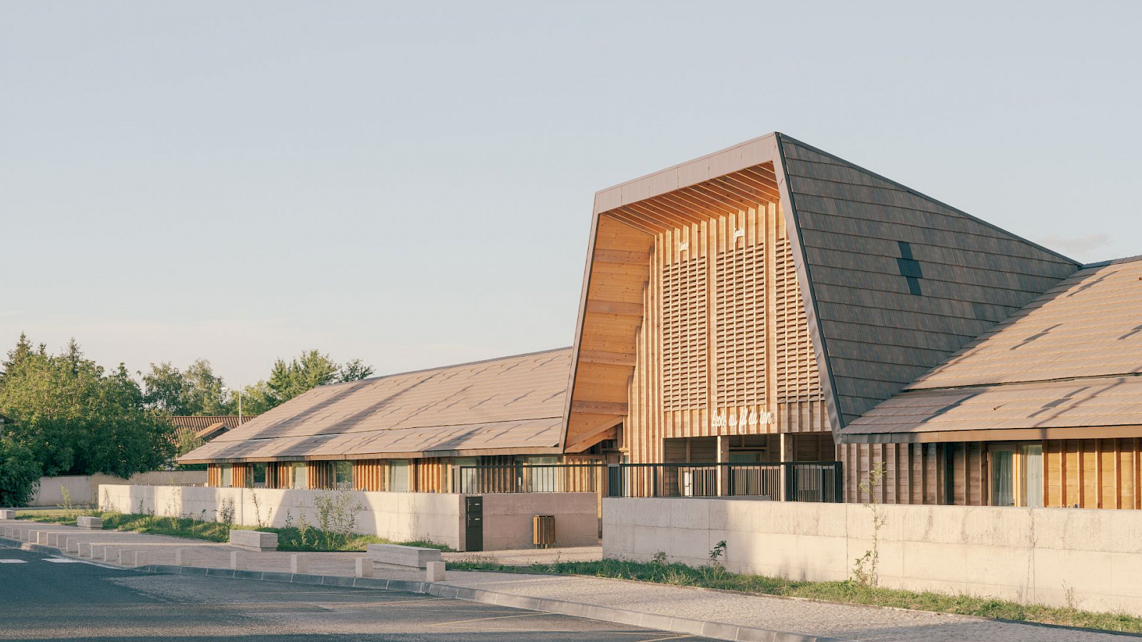 École primaire, Maringues © Studiolada